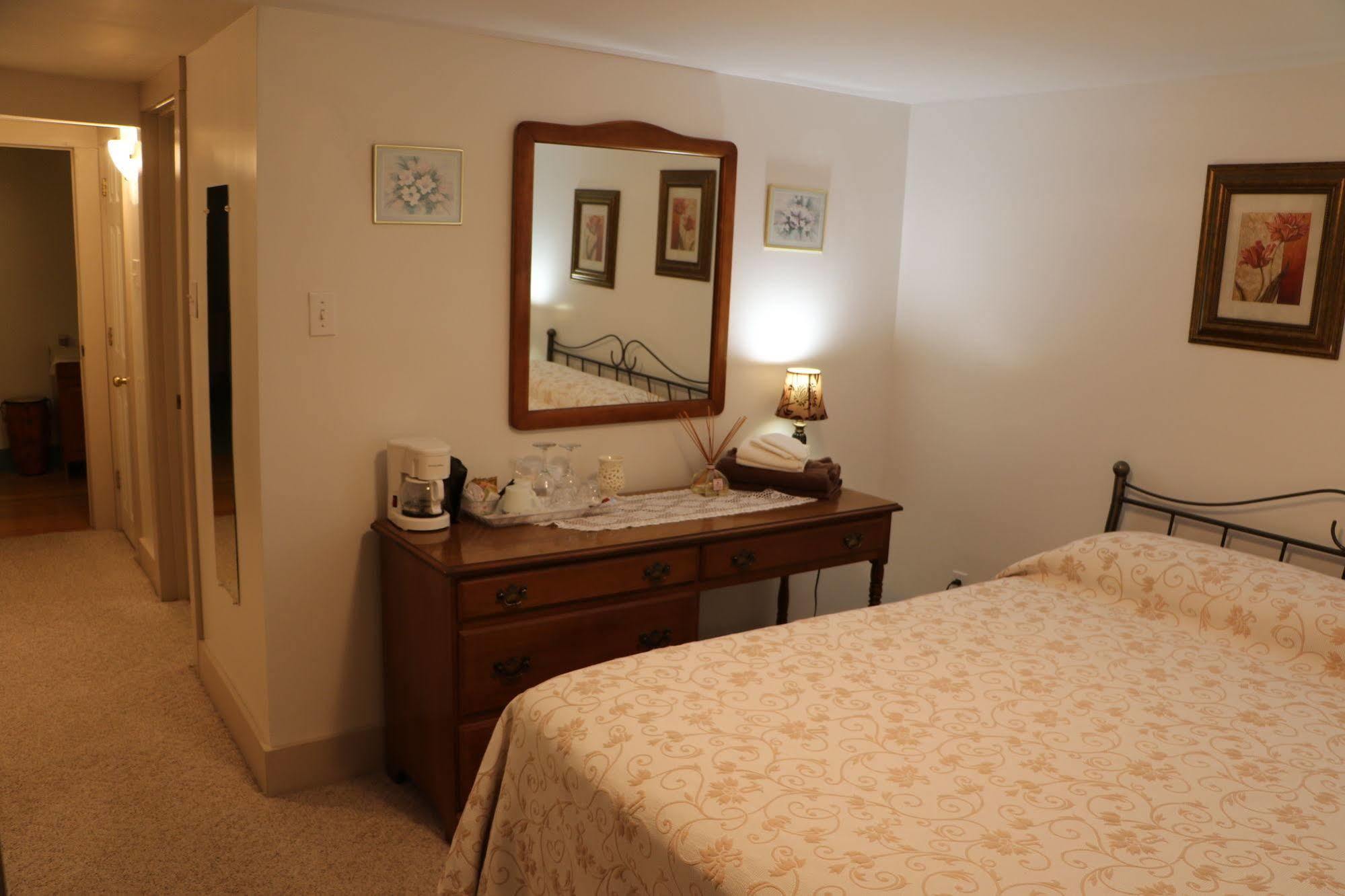 Anchorage House And Cottages ハリファックス エクステリア 写真